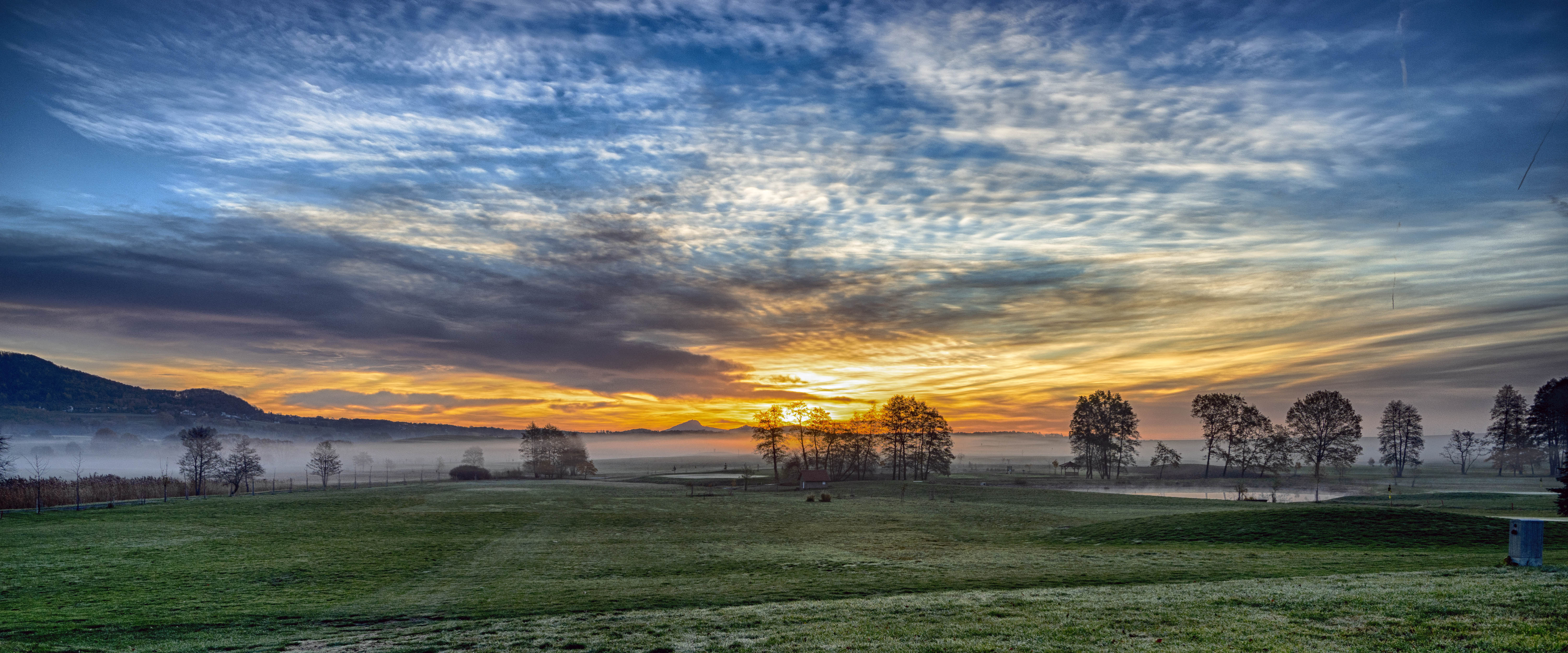 Svítání nad Bezdězem