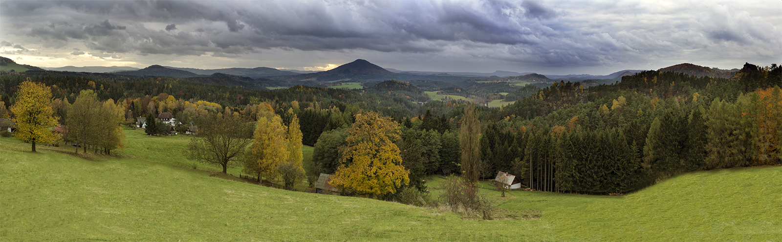 Panoráma z Křížového vrchu